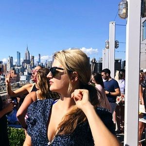 Meet your Posher, Maria